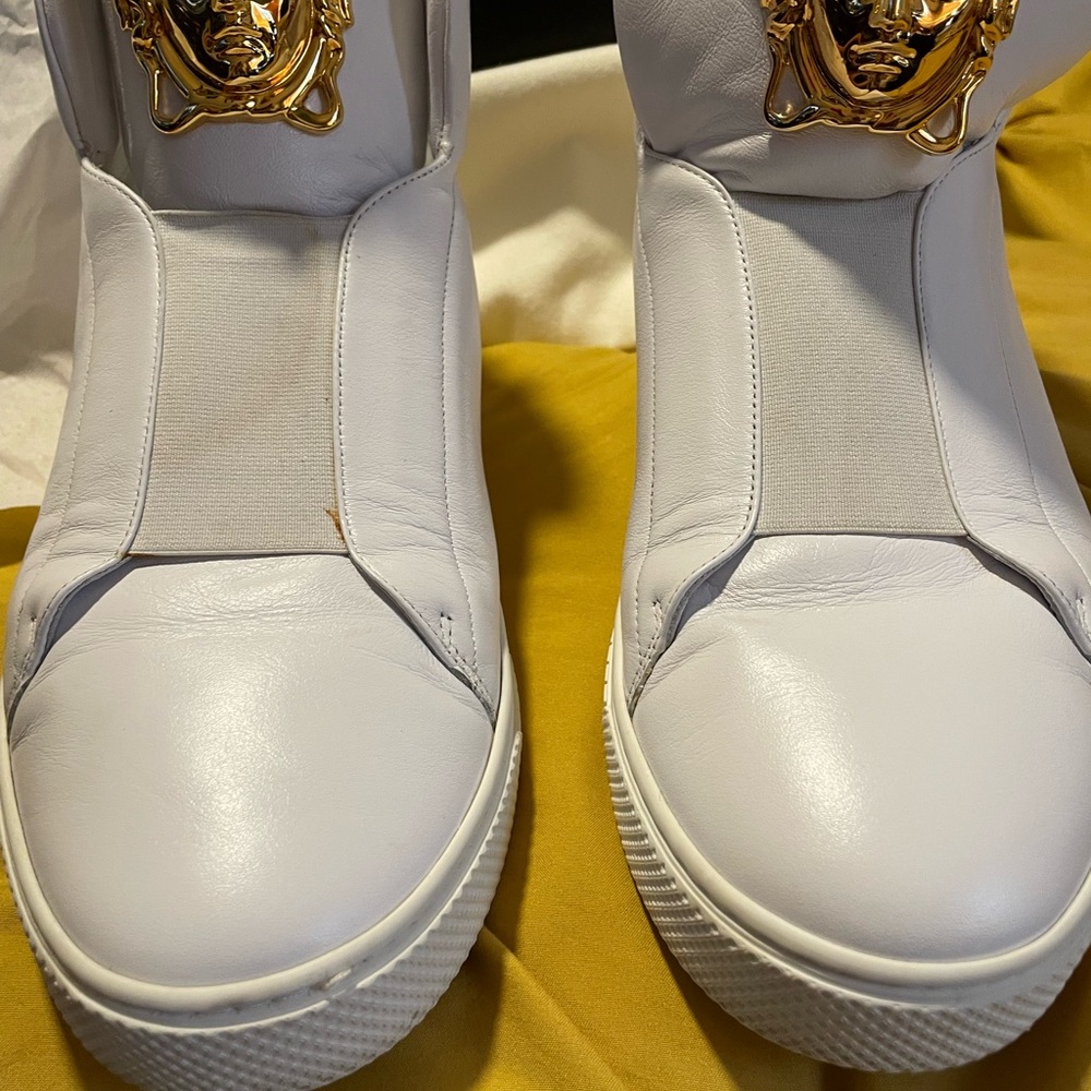 Versace White High-Top Sneakers🩷